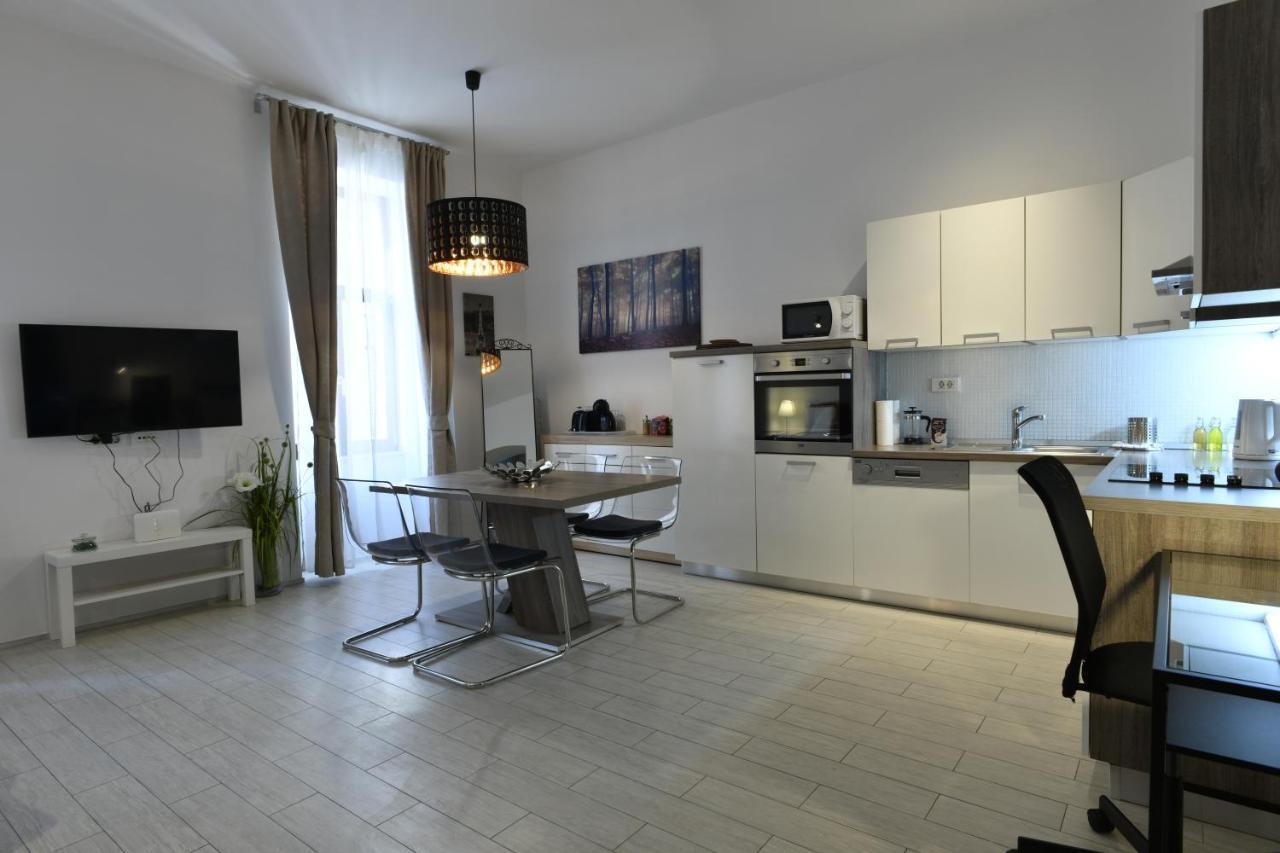 Apartment Antiope Zagreb Bagian luar foto